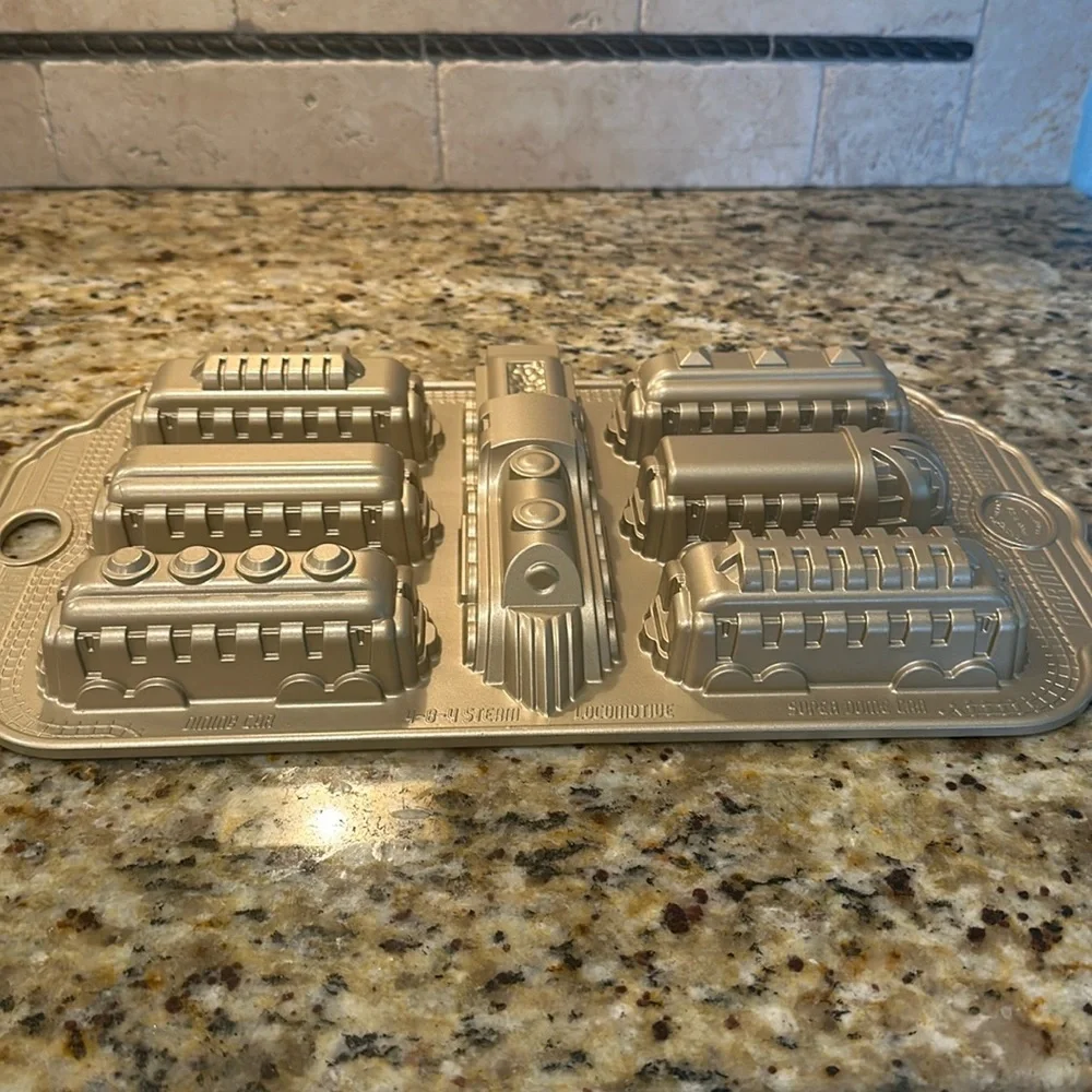 Williams Sonoma Nordic Express Train mold